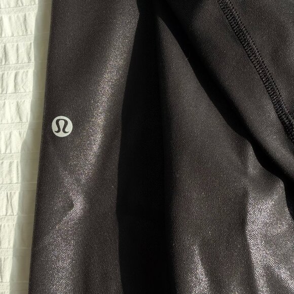 lululemon athletica High-Rise Tights in shiny black - Picture 4 of 14